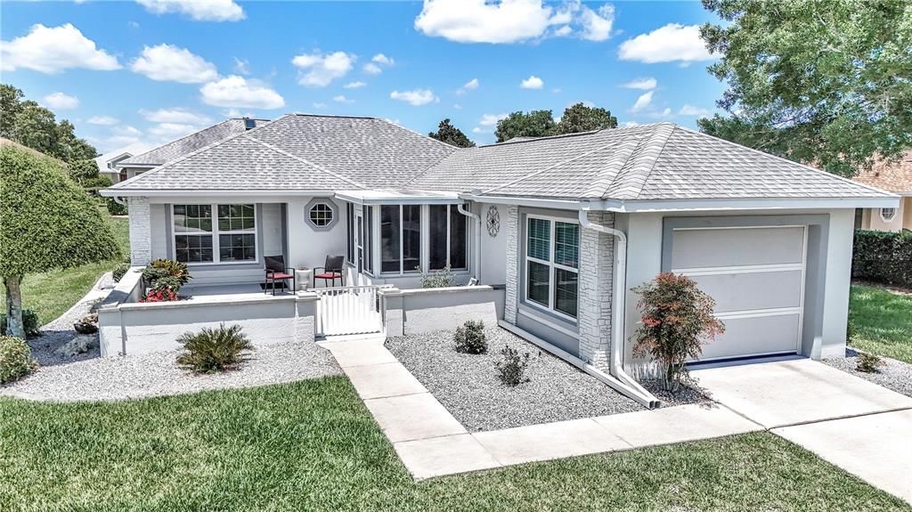 Recently Sold: $229,900 (2 beds, 2 baths, 1083 Square Feet)