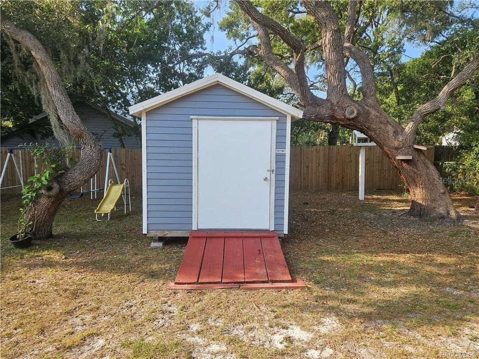 For Sale: $280,000 (3 beds, 2 baths, 1620 Square Feet)