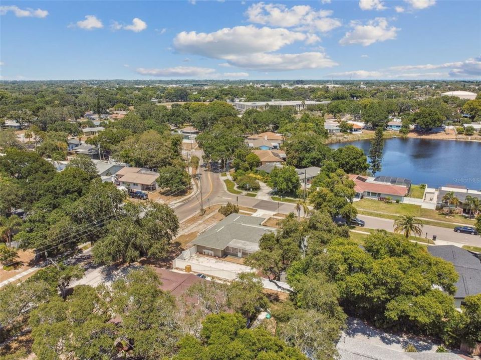 Active With Contract: $512,400 (5 beds, 3 baths, 2577 Square Feet)