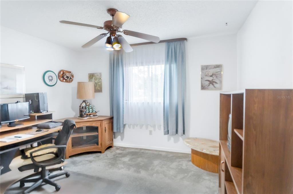 Active With Contract: $315,000 (3 beds, 2 baths, 1331 Square Feet)