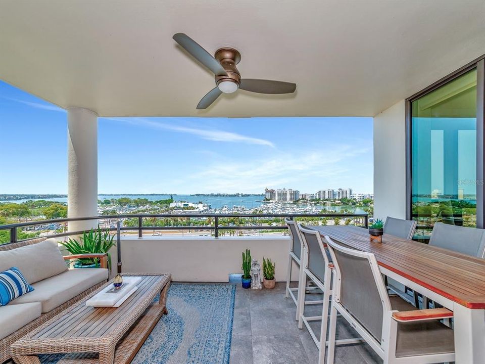 Active With Contract: $1,795,000 (2 beds, 2 baths, 1672 Square Feet)