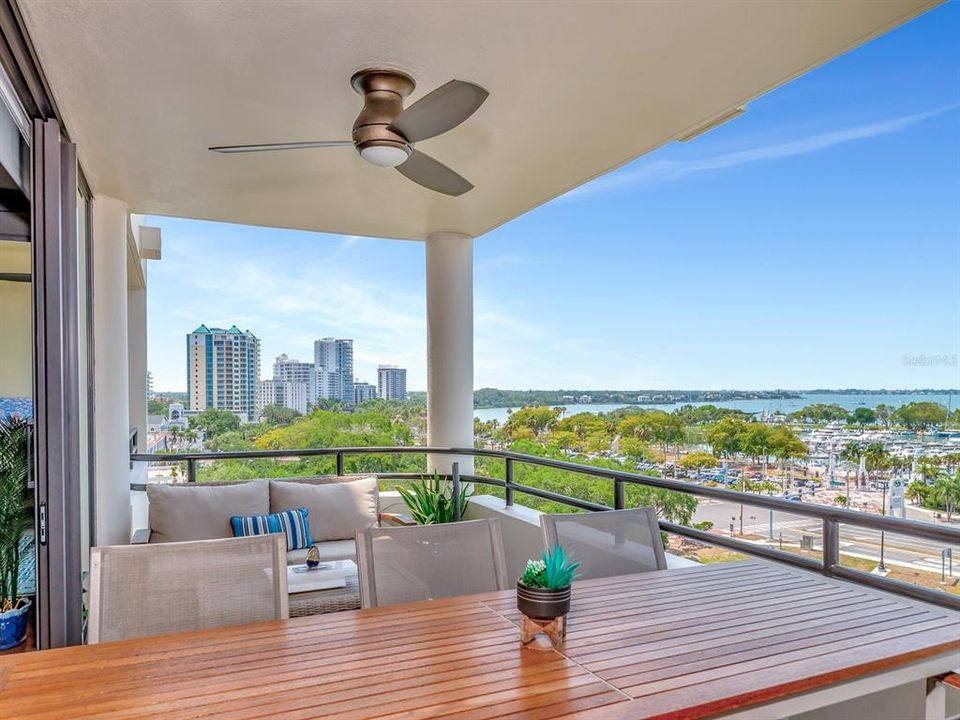 Active With Contract: $1,795,000 (2 beds, 2 baths, 1672 Square Feet)