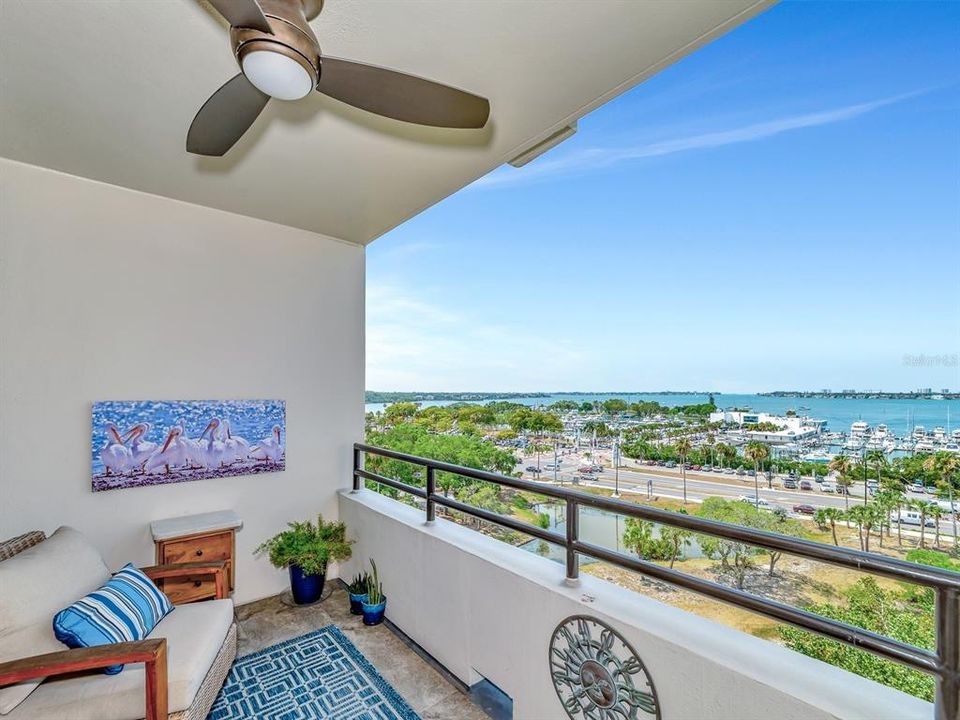 Active With Contract: $1,795,000 (2 beds, 2 baths, 1672 Square Feet)