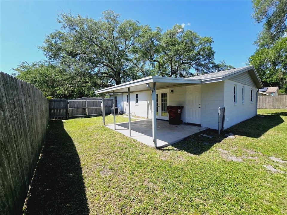 Recently Rented: $1,795 (3 beds, 1 baths, 1100 Square Feet)