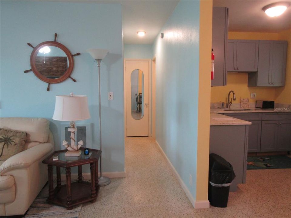 For Rent: $3,300 (1 beds, 1 baths, 823 Square Feet)