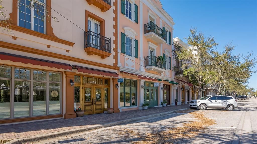 Recently Sold: $2,500,000 (2 beds, 2 baths, 2726 Square Feet)