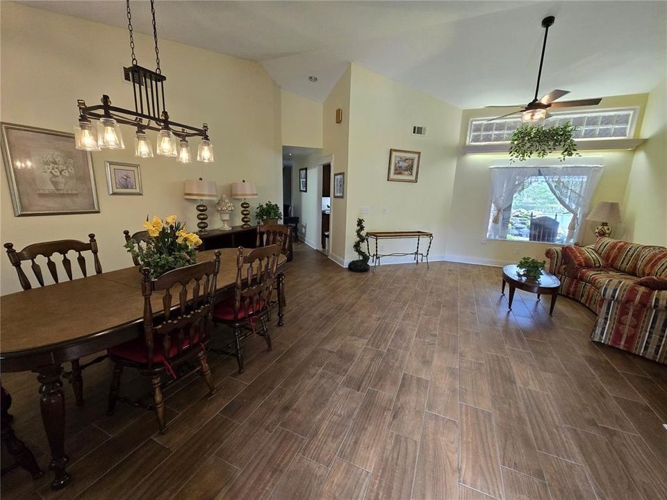 For Sale: $489,900 (3 beds, 2 baths, 1973 Square Feet)
