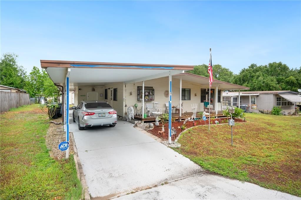 Active With Contract: $169,900 (2 beds, 2 baths, 960 Square Feet)
