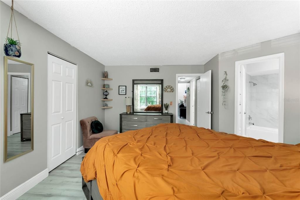 Spacious primary with nice walk-in closet