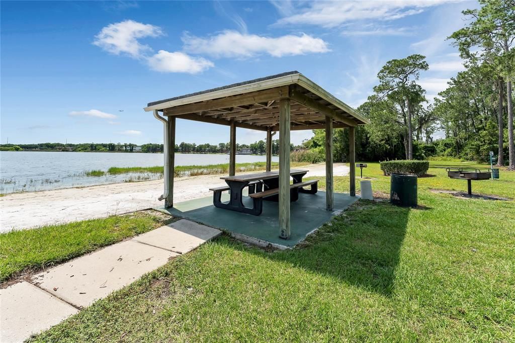 Picnic area and beach by Lake Fredric