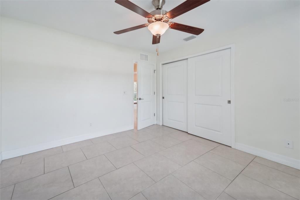 Active With Contract: $354,900 (3 beds, 2 baths, 1437 Square Feet)