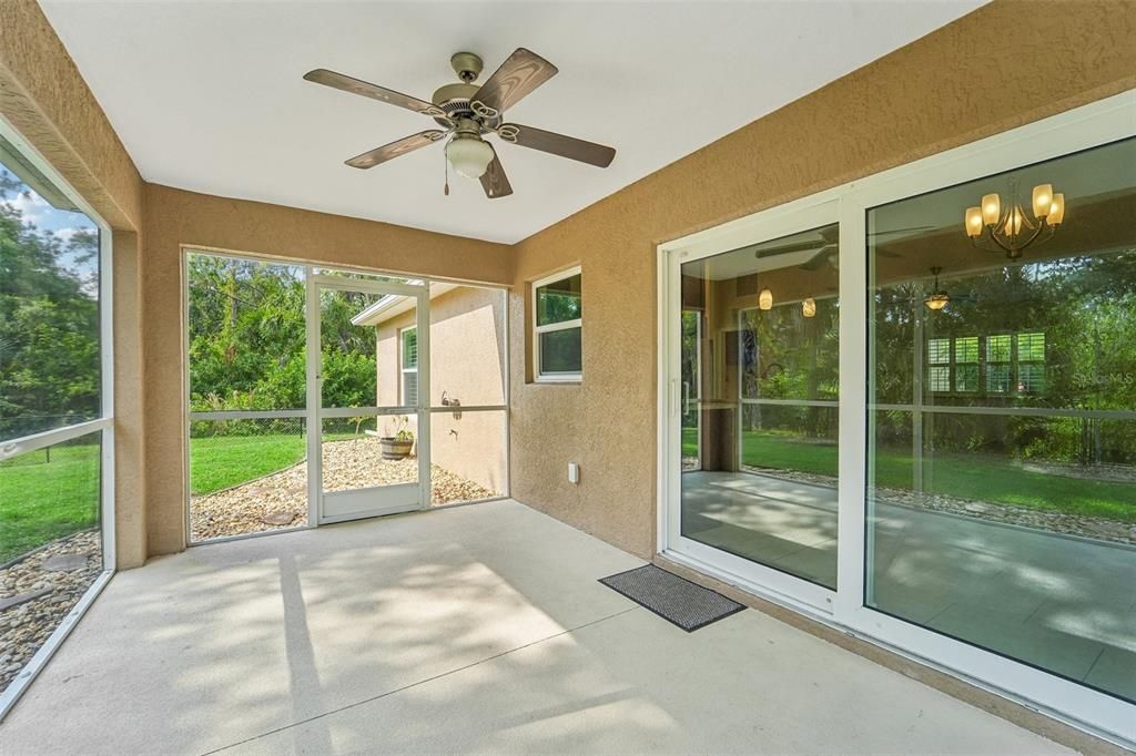 Active With Contract: $354,900 (3 beds, 2 baths, 1437 Square Feet)