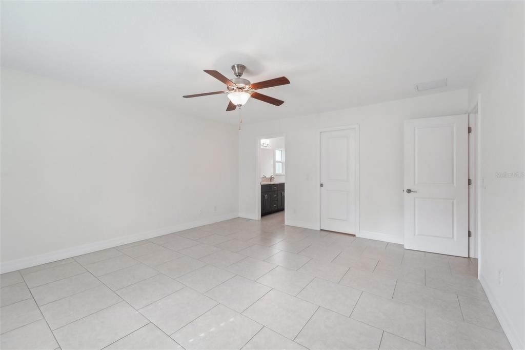 Active With Contract: $354,900 (3 beds, 2 baths, 1437 Square Feet)
