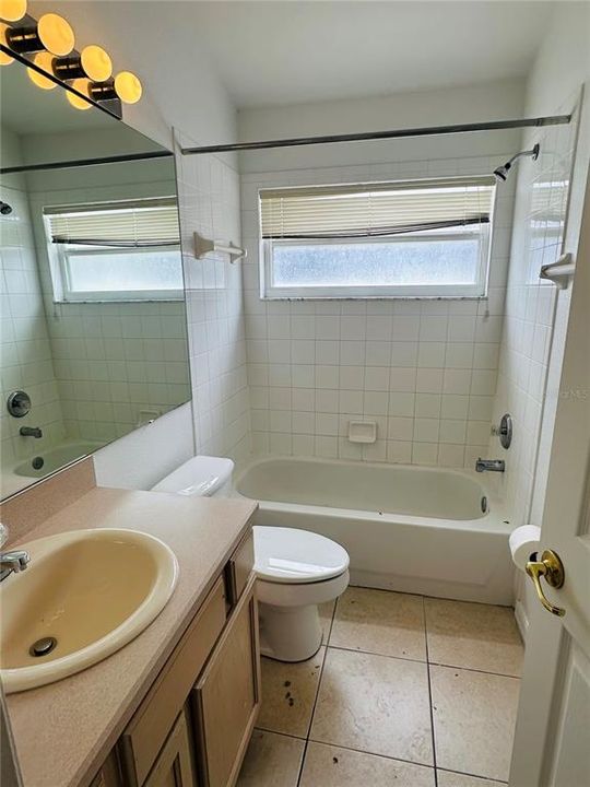 Недавно арендовано: $2,999 (5 спален, 4 ванн, 2136 Квадратных фут)