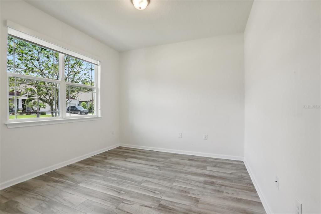 For Sale: $399,000 (3 beds, 2 baths, 1752 Square Feet)