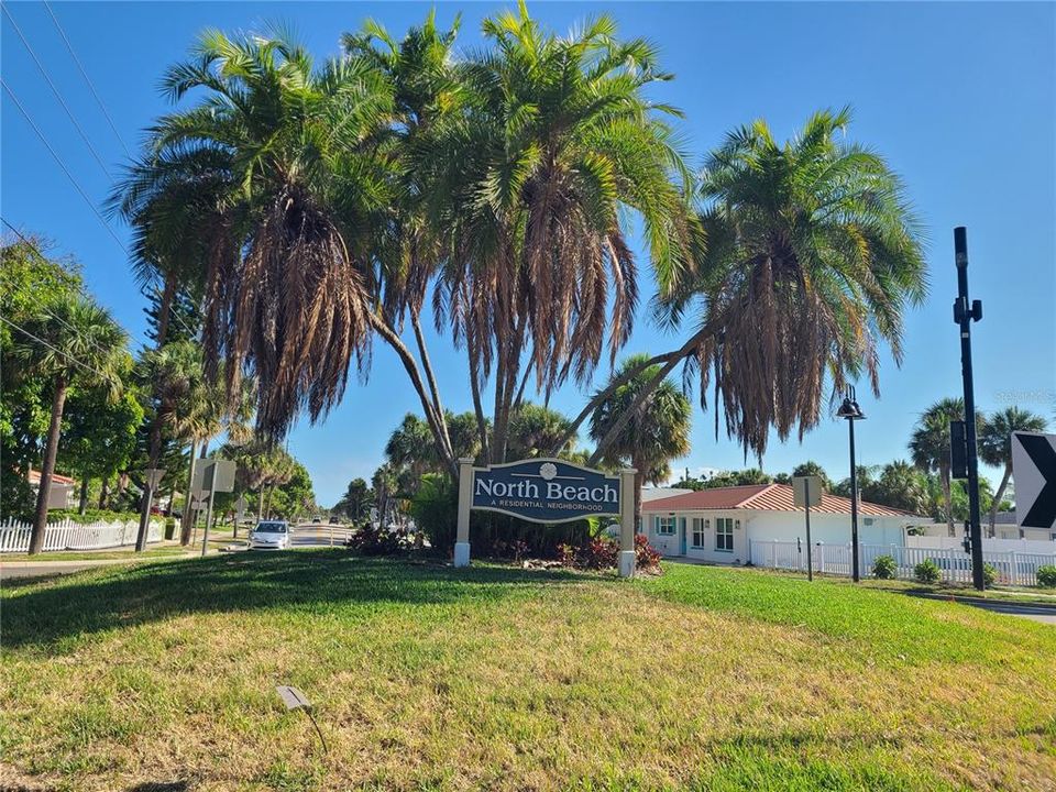 For Sale: $849,000 (2 beds, 1 baths, 969 Square Feet)