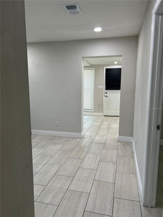 En Venta: $250,000 (3 camas, 2 baños, 977 Pies cuadrados)