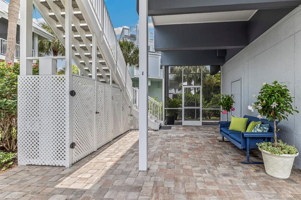 Sitting area and outdoor shower.