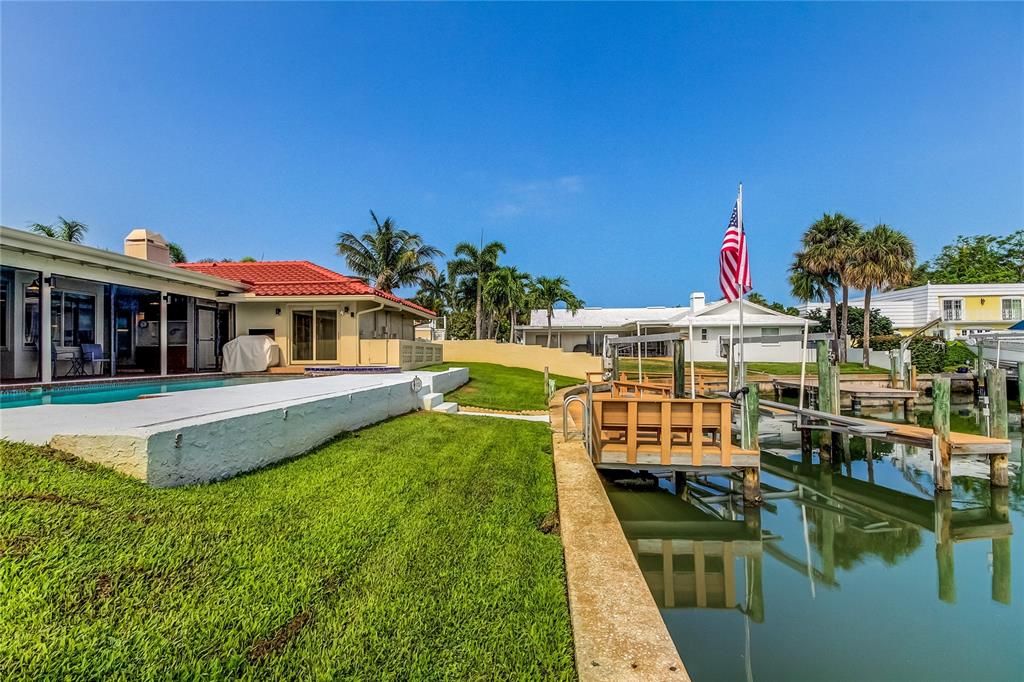 For Sale: $1,800,000 (4 beds, 4 baths, 2661 Square Feet)