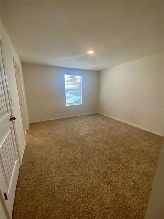 Active With Contract: $2,600 (3 beds, 2 baths, 1568 Square Feet)