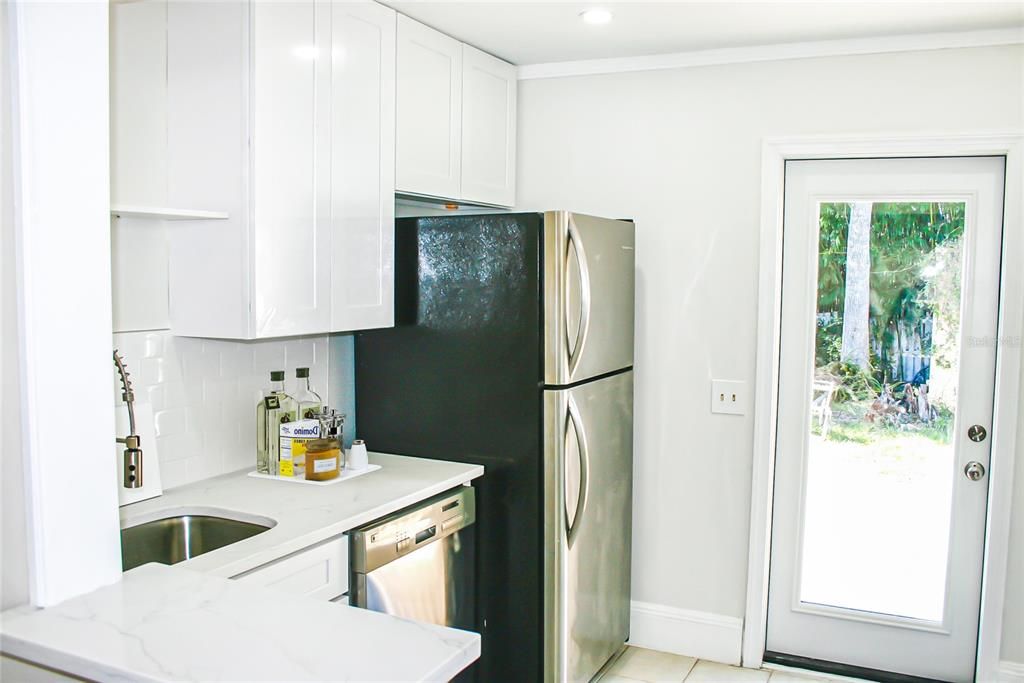 Recently Rented: $2,650 (2 beds, 2 baths, 1111 Square Feet)