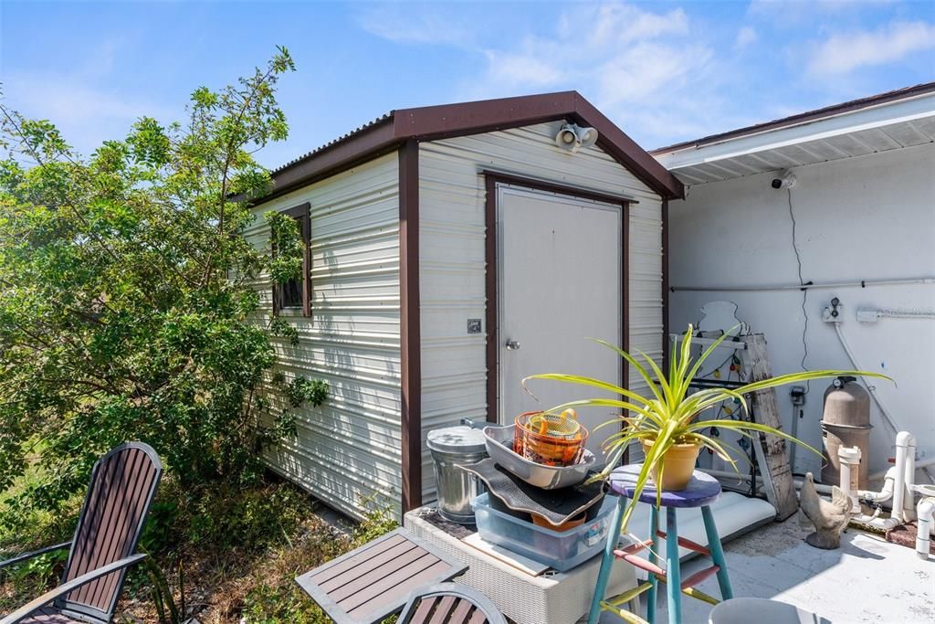 Active With Contract: $379,000 (3 beds, 2 baths, 1832 Square Feet)