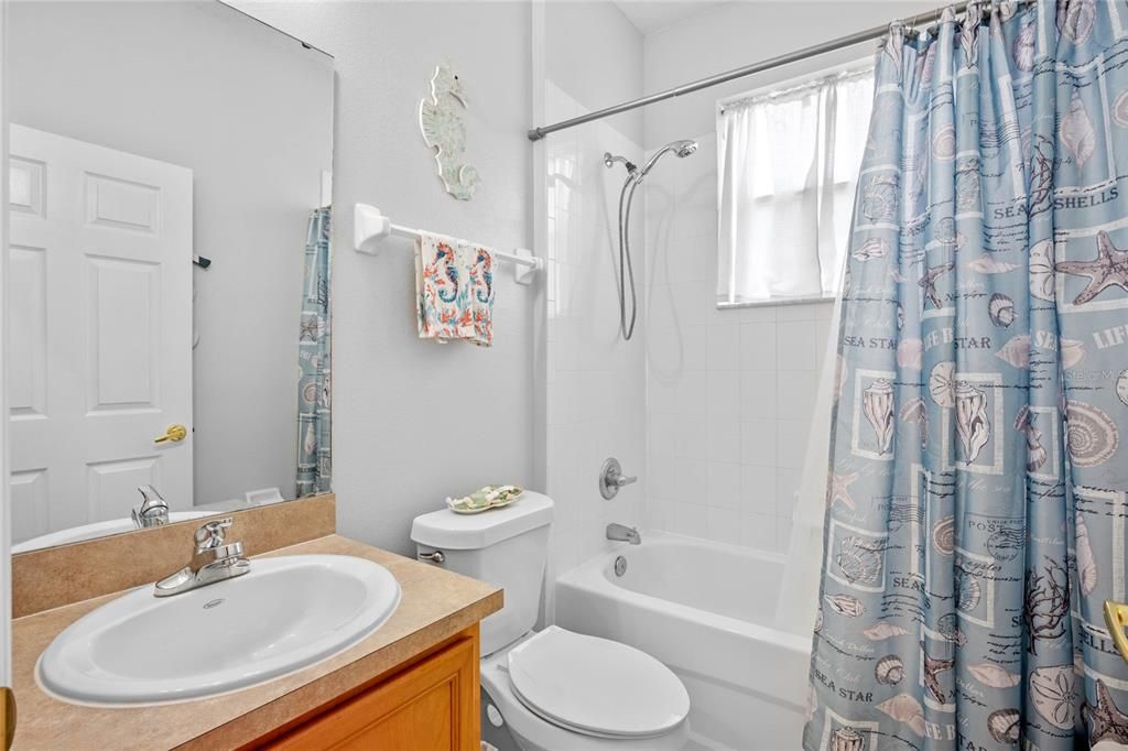 待售: $425,000 (4 贝兹, 3 浴室, 1956 平方英尺)