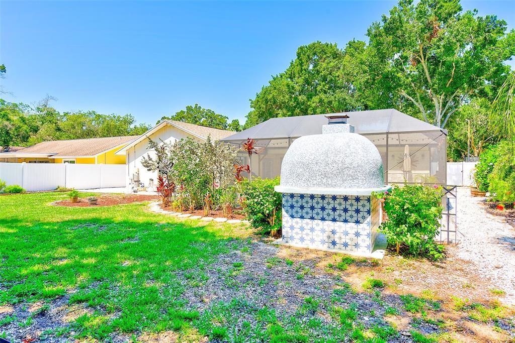 Active With Contract: $640,000 (4 beds, 2 baths, 1744 Square Feet)