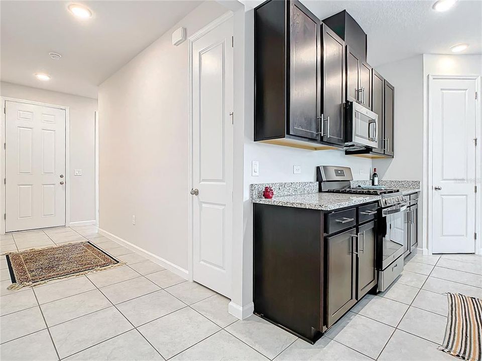 For Sale: $369,000 (3 beds, 2 baths, 1486 Square Feet)