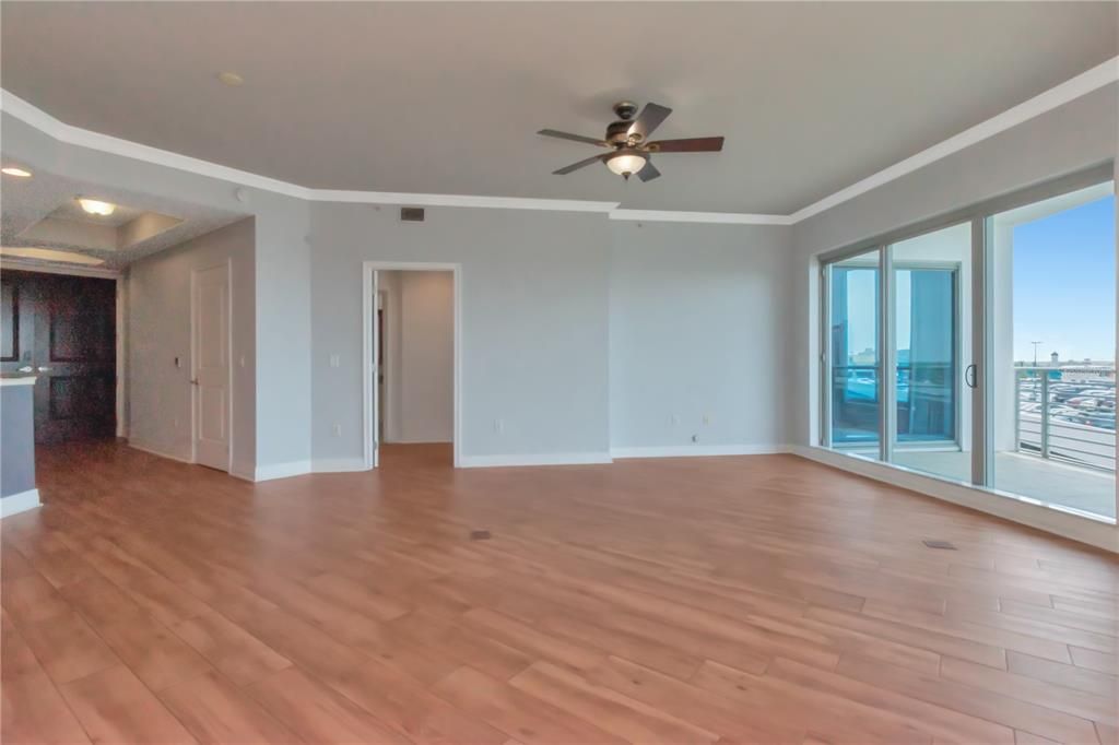 For Sale: $899,900 (2 beds, 2 baths, 1571 Square Feet)