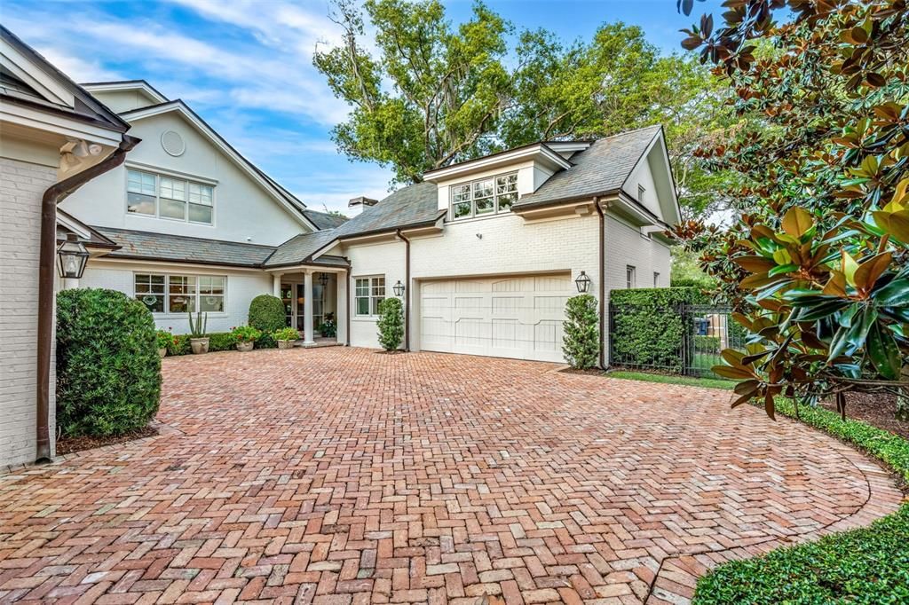 Recently Sold: $5,999,000 (6 beds, 6 baths, 7535 Square Feet)