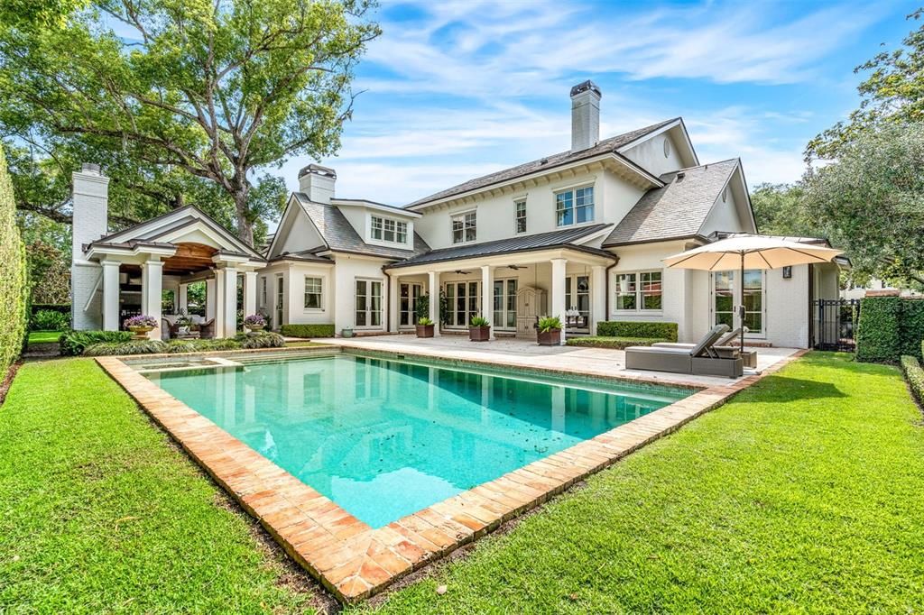 Recently Sold: $5,999,000 (6 beds, 6 baths, 7535 Square Feet)