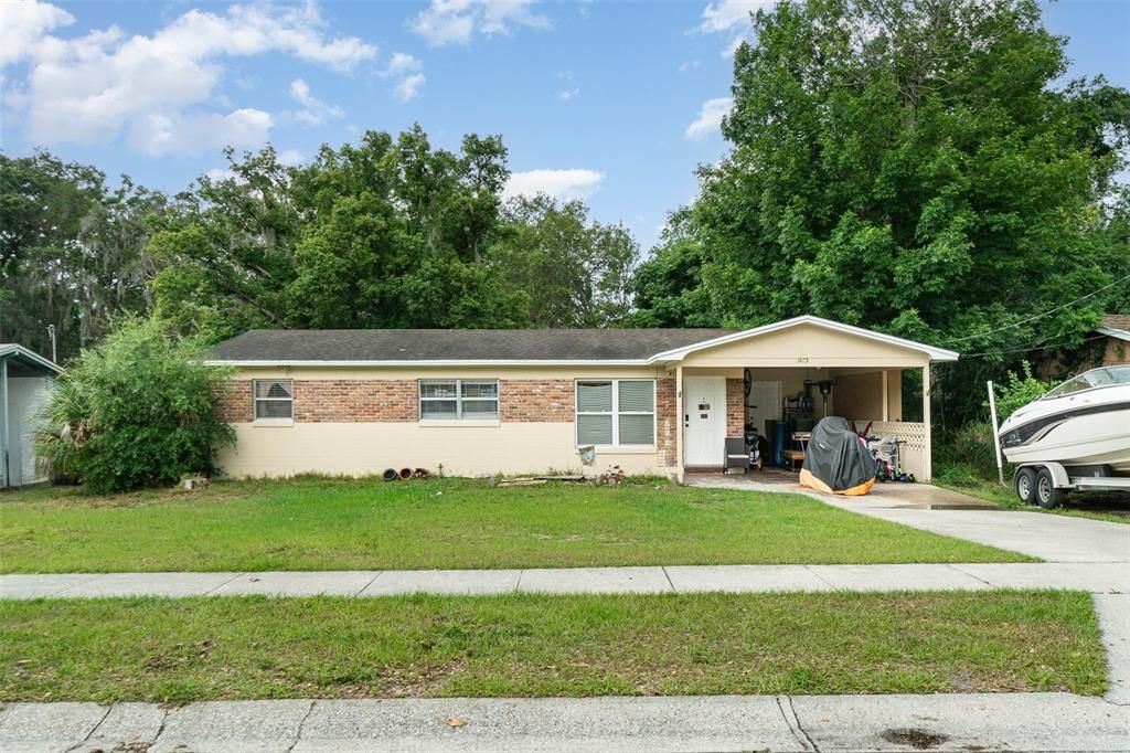 For Sale: $249,900 (3 beds, 1 baths, 1073 Square Feet)