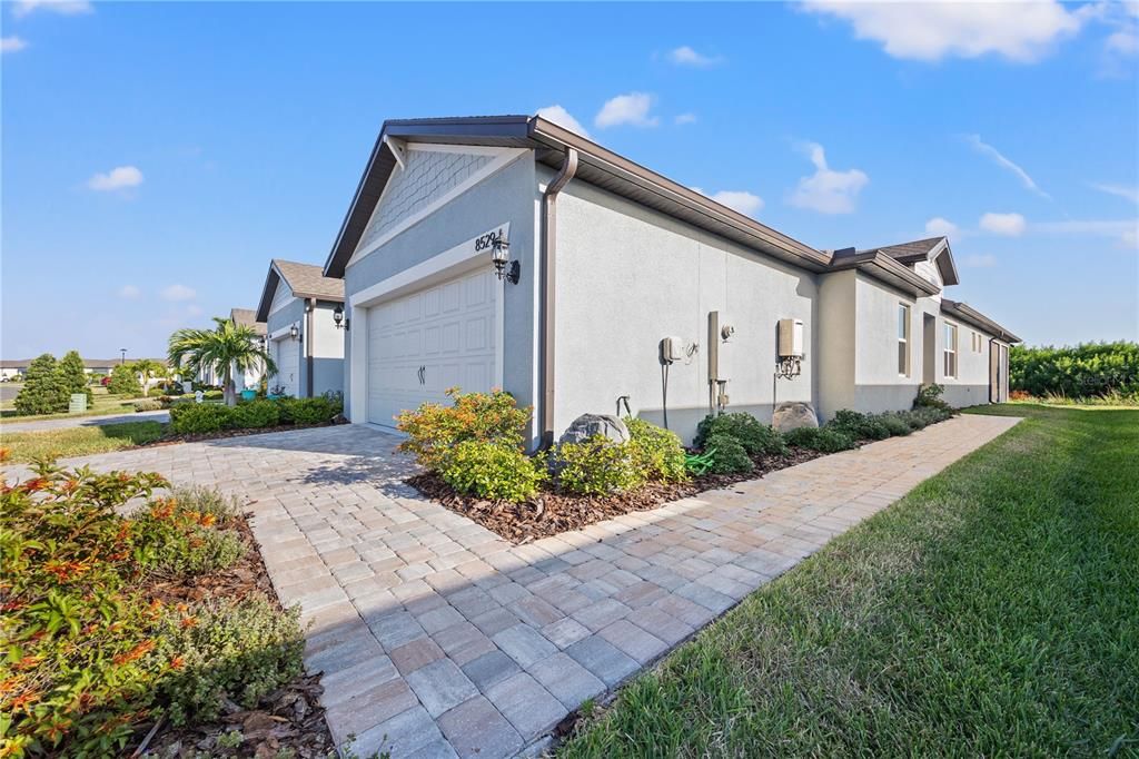 Pavers driveway & entry