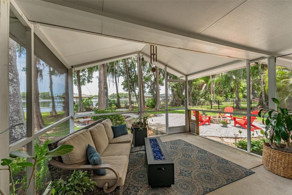 Covered/Screened in Lanai