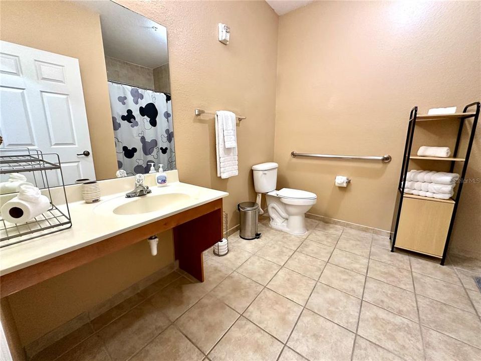 For Sale: $239,900 (2 beds, 2 baths, 1080 Square Feet)