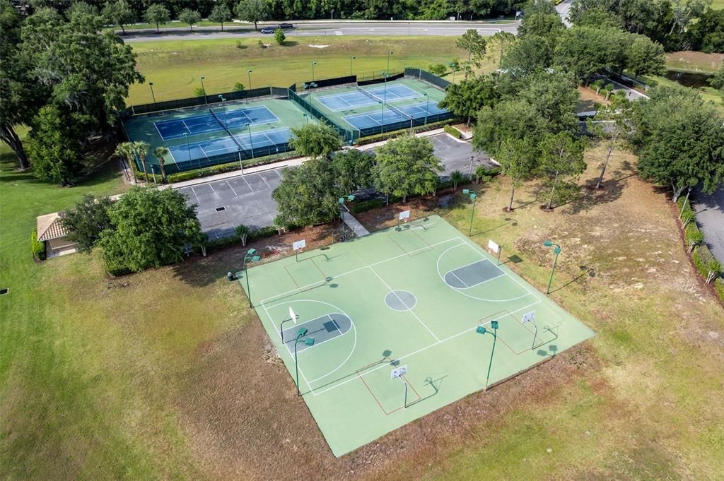 Clubhouse - Courts
