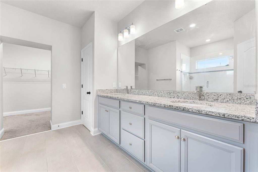 Active With Contract: $575,000 (4 beds, 2 baths, 2474 Square Feet)