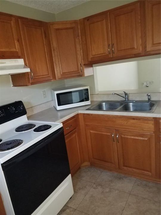 Recently Rented: $1,200 (1 beds, 1 baths, 660 Square Feet)