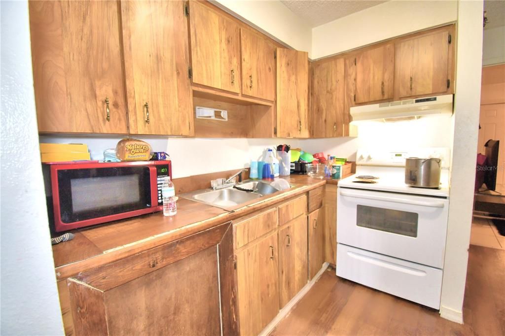 2336 unit Kitchen