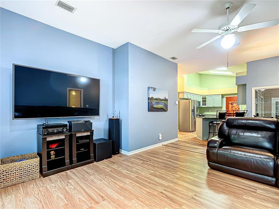 For Sale: $475,000 (4 beds, 2 baths, 2279 Square Feet)