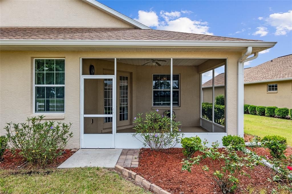 Recently Sold: $383,000 (3 beds, 3 baths, 1840 Square Feet)