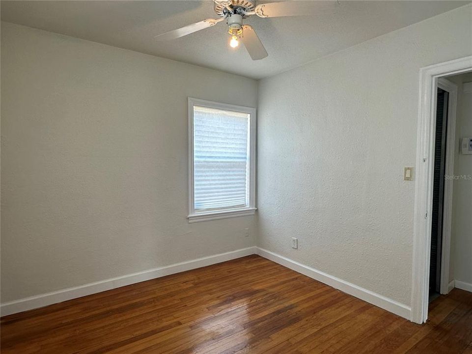 Recently Rented: $1,800 (2 beds, 1 baths, 832 Square Feet)