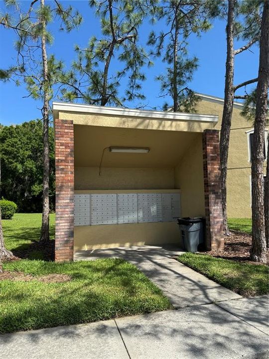 Active With Contract: $1,950 (2 beds, 1 baths, 1152 Square Feet)