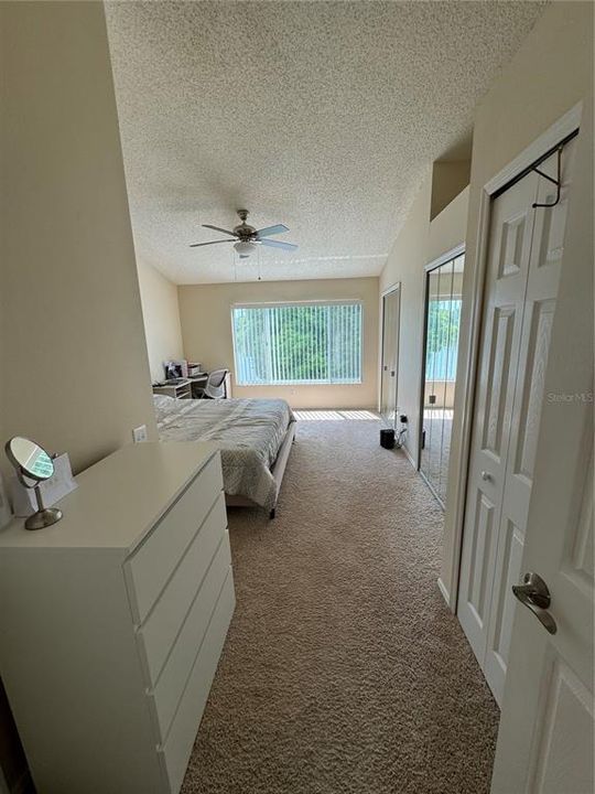 Active With Contract: $1,950 (2 beds, 1 baths, 1152 Square Feet)