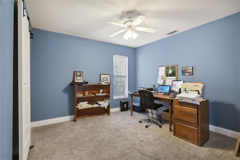 Open office or 3 bedroom