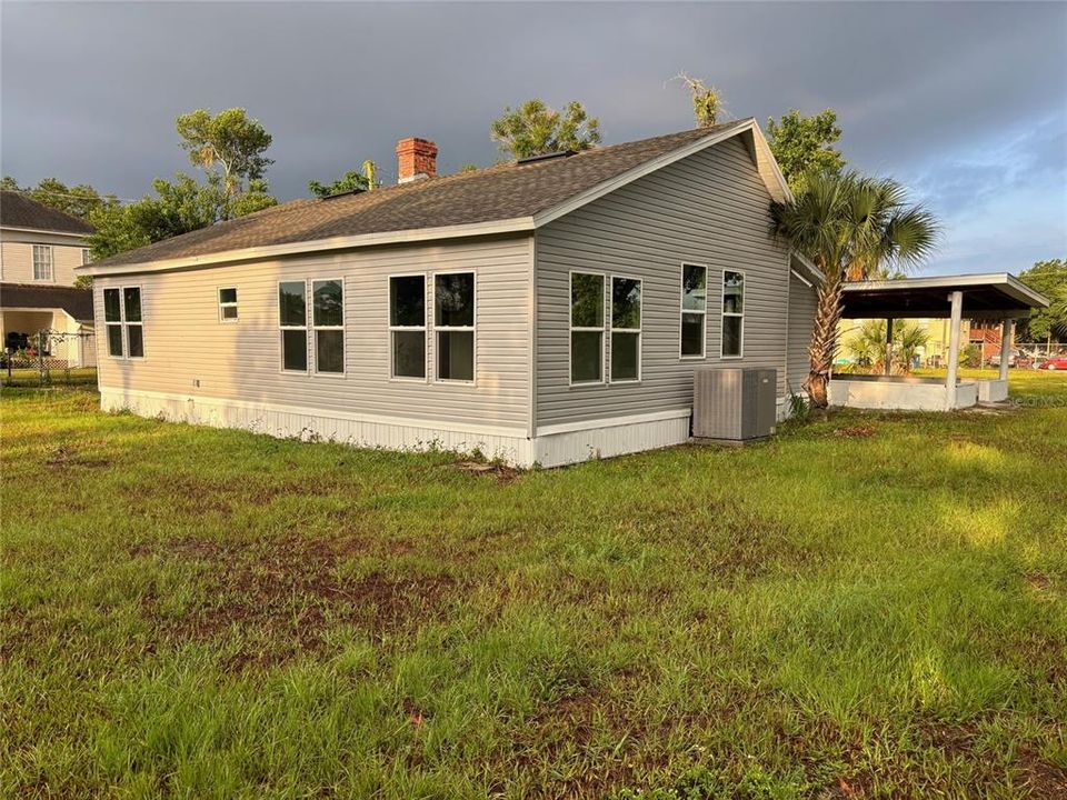 For Sale: $279,900 (3 beds, 2 baths, 1700 Square Feet)