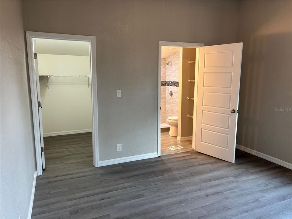 For Sale: $279,900 (3 beds, 2 baths, 1700 Square Feet)