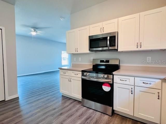 For Rent: $1,650 (3 beds, 2 baths, 1300 Square Feet)