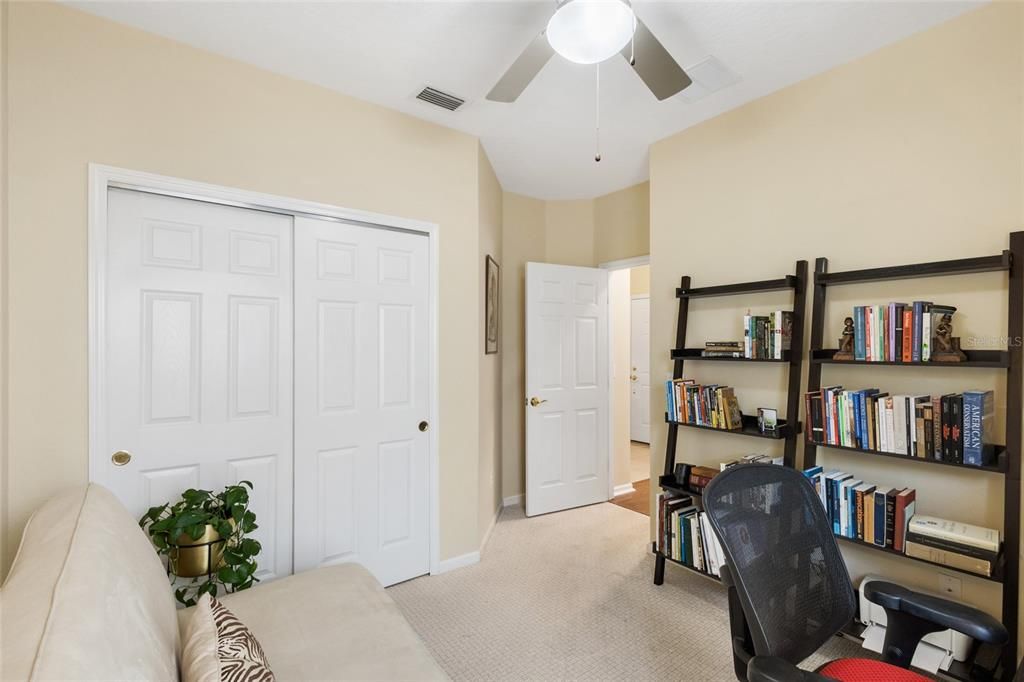 Recently Sold: $427,000 (3 beds, 2 baths, 1546 Square Feet)